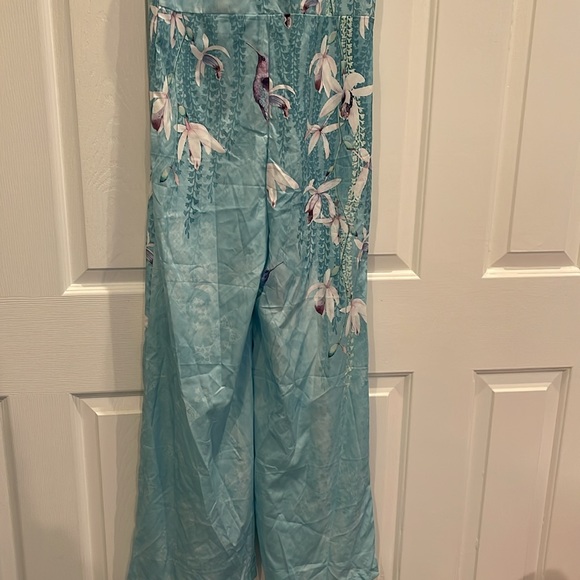 Jumpsuit - Picture 6 of 7